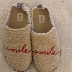 ED by Ellen DeGeneres mules faux fur smile 6.5